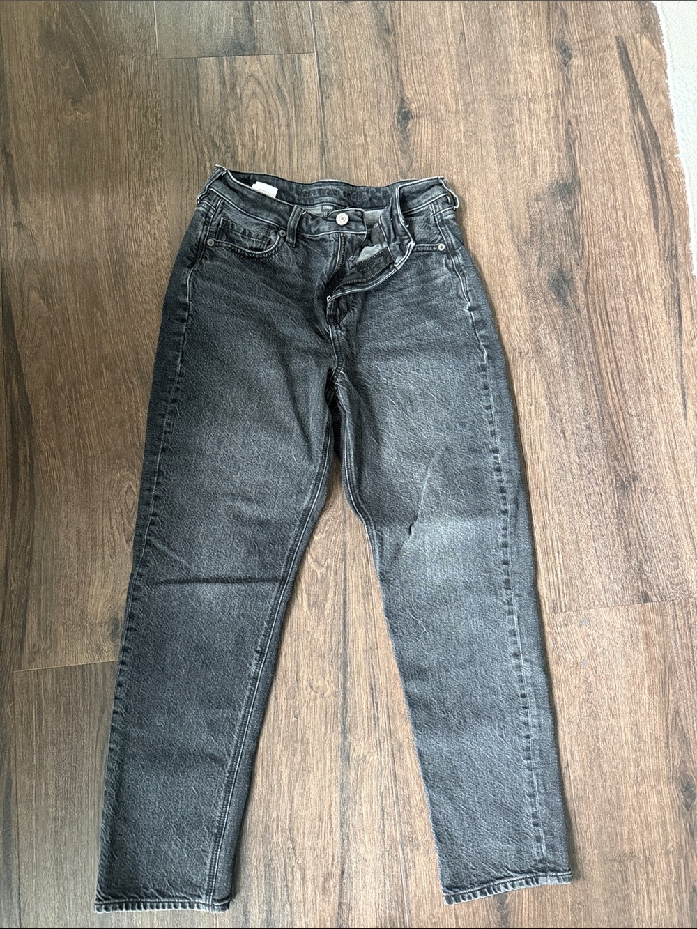 American Eagle Outfitters Straight-Leg Black/Charcoal Jeans
